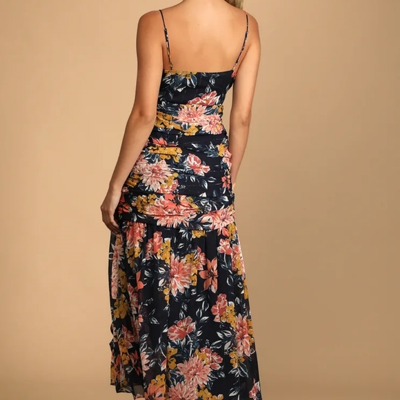 Stunning Soiree Navy Blue Floral Print Ruched Midi Dress - Picture 4 of 9